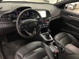 Hyundai Elantra-12