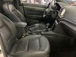 Hyundai Elantra-11