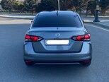 Nissan Versa-7