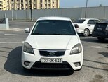 Kia Rio-7