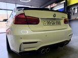 BMW 320d-6