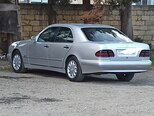 Mercedes E 200-8