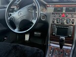 Mercedes E 240-4