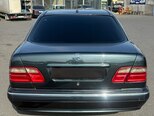 Mercedes E 240-2