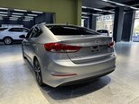 Hyundai Elantra-2
