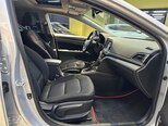 Hyundai Elantra-13