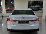 Toyota Camry-11