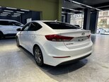 Hyundai Elantra-5