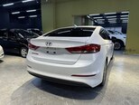 Hyundai Elantra-9