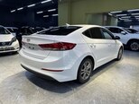 Hyundai Elantra-12