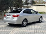 Hyundai Elantra-6