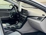 Hyundai Sonata-19