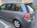 Opel Zafira-5