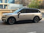 Lynk & Co 900-4