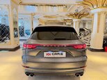 Porsche Cayenne-8
