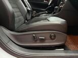 Volkswagen Passat-21