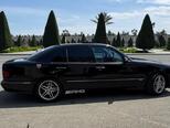 Mercedes E 240-4