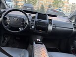 Toyota Prius-3