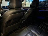 BMW 530e-13