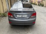 Hyundai Accent-4