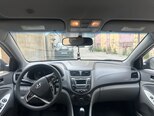 Hyundai Accent-8