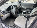 Hyundai Accent-11