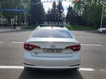 Hyundai Sonata-5