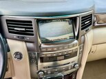 Lexus LX 570-20