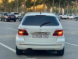 Mercedes B 200-8