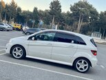 Mercedes B 200-12