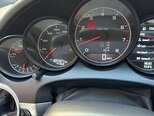 Porsche Cayenne-14