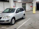 Mitsubishi Airtrek-11