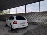 Porsche Cayenne-9