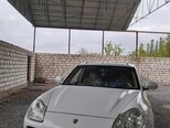 Porsche Cayenne-6
