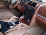 Porsche Cayenne-8