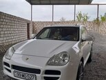 Porsche Cayenne-12