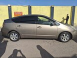 Toyota Prius-4