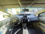 Toyota Prius-11