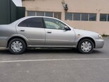 Nissan Sunny-5