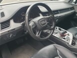 Audi Q7-6