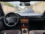 Mercedes 200 E-9