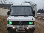 Mercedes 208 D-2
