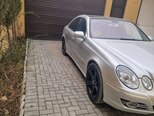 Mercedes E 270-3