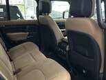 Land Rover Defender-14