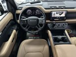 Land Rover Defender-7