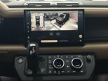Land Rover Defender-19