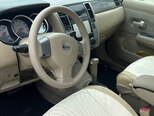 Nissan Tiida-10