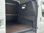 Ford Transit-9