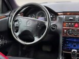 Mercedes E 270-9