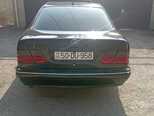 Mercedes E 230-2